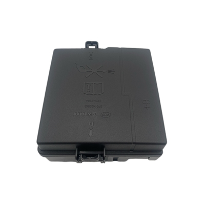 12V Voltage Fuse Box Cover per BYD Song PLUS DM-I Tieni il tuo portatore di fusibile